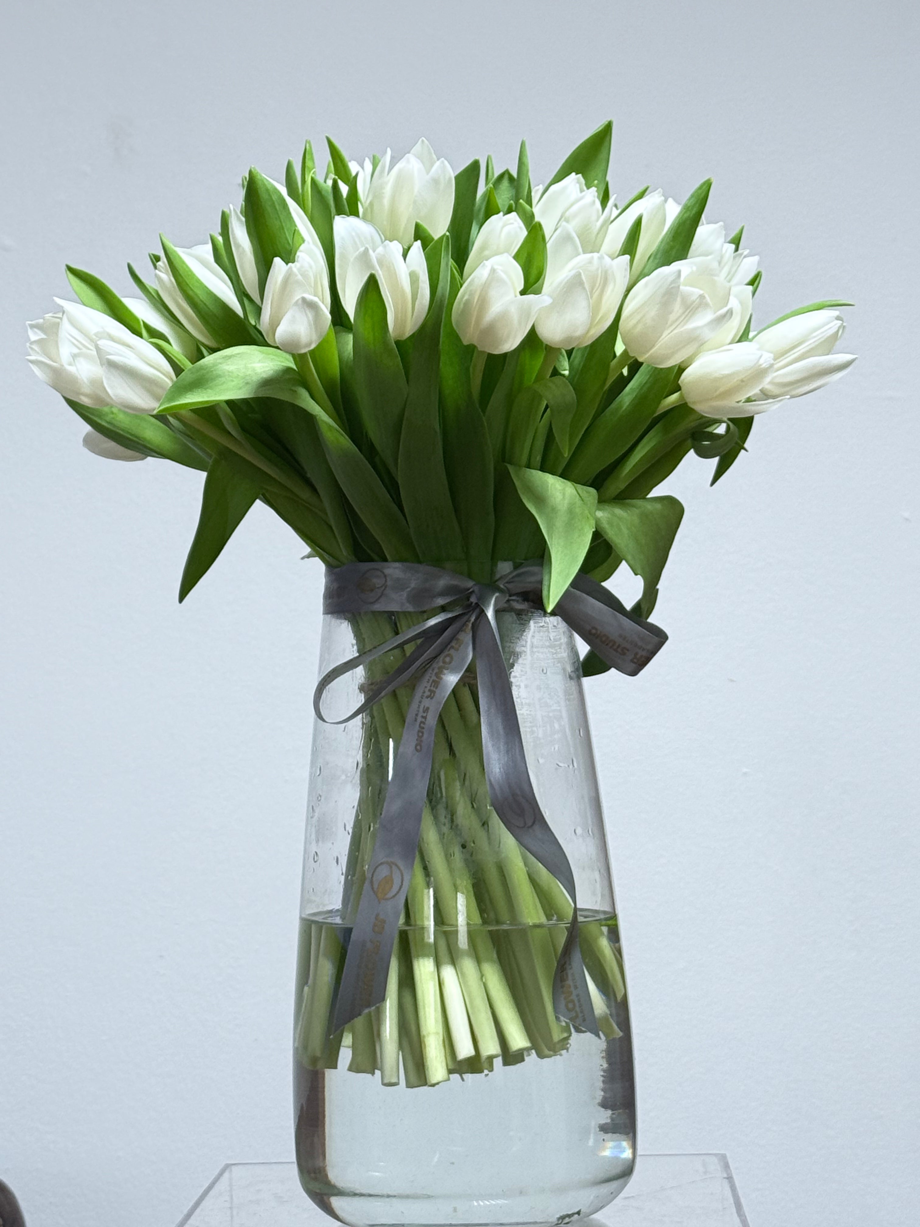 Pure Elegance in glass vase